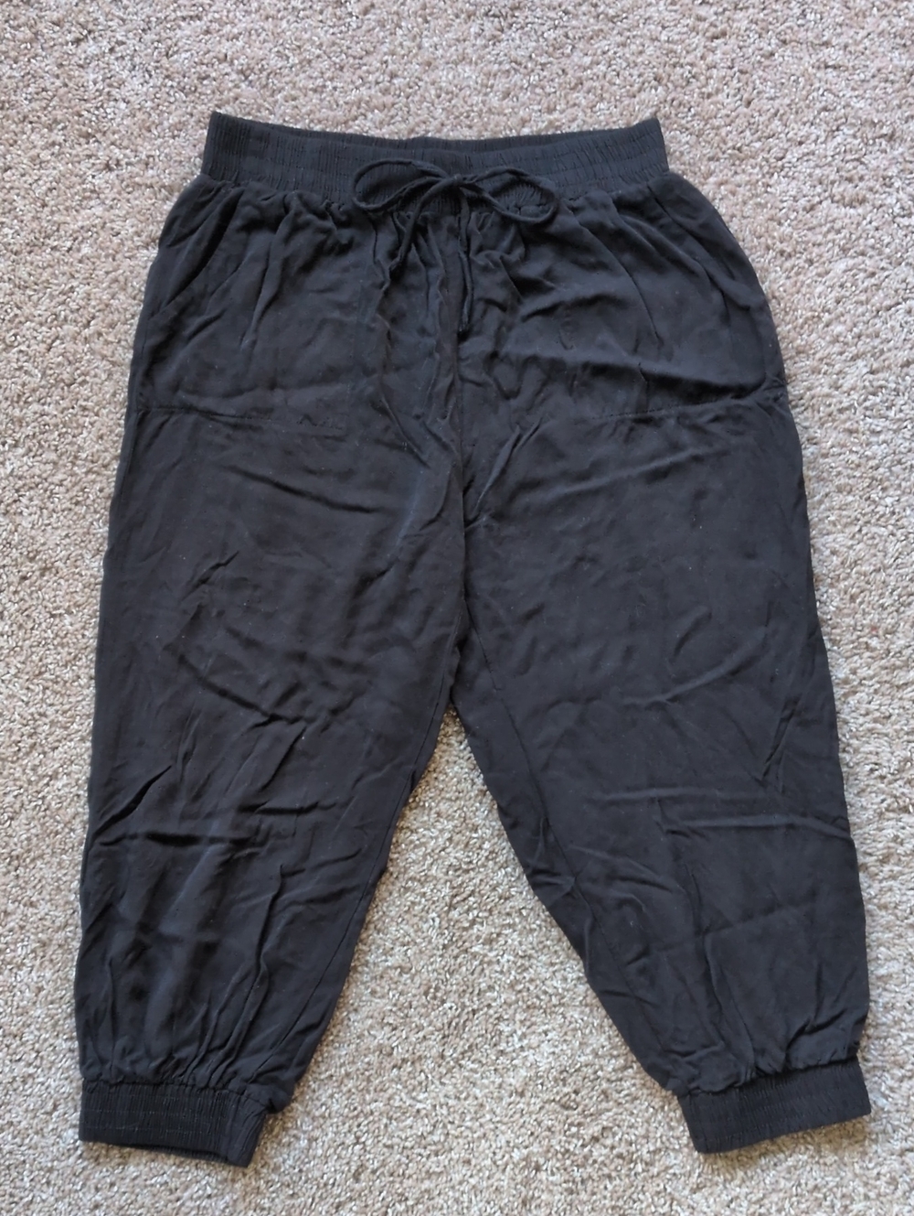 Jardin By Macris Black Cropped Lightweight Joggers Women's Size Large